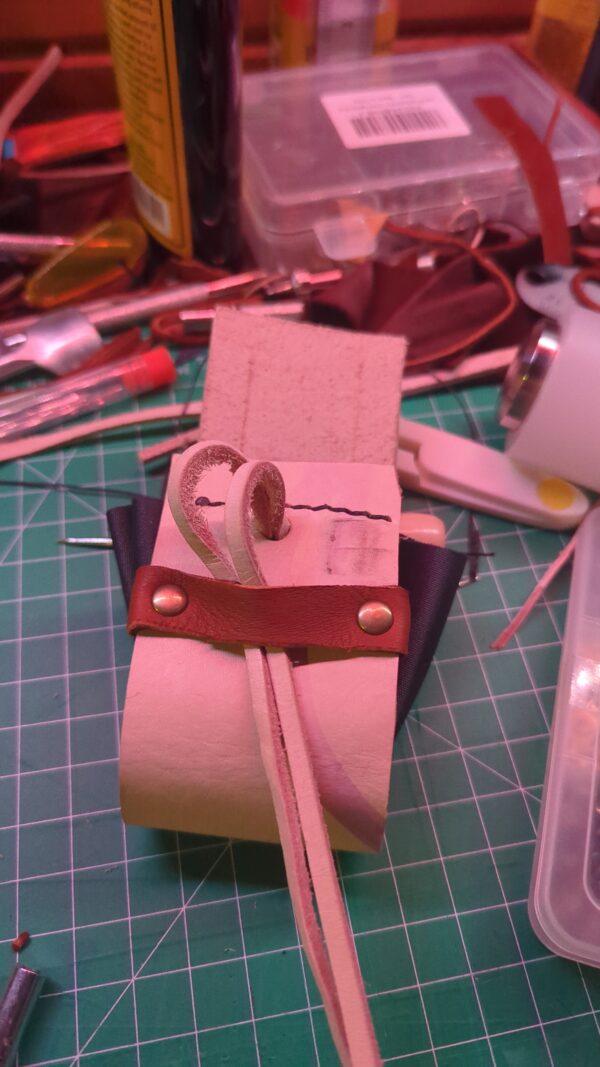 Small belt draw pouch